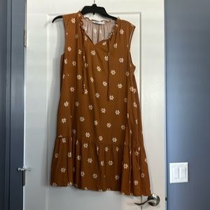 Sleeveless summer dress with pockets